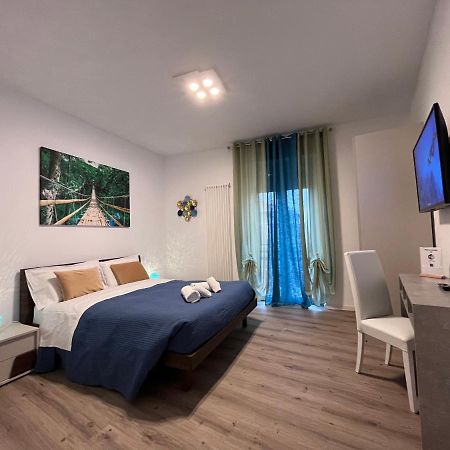 Verona Rooms 109 ภายนอก รูปภาพ