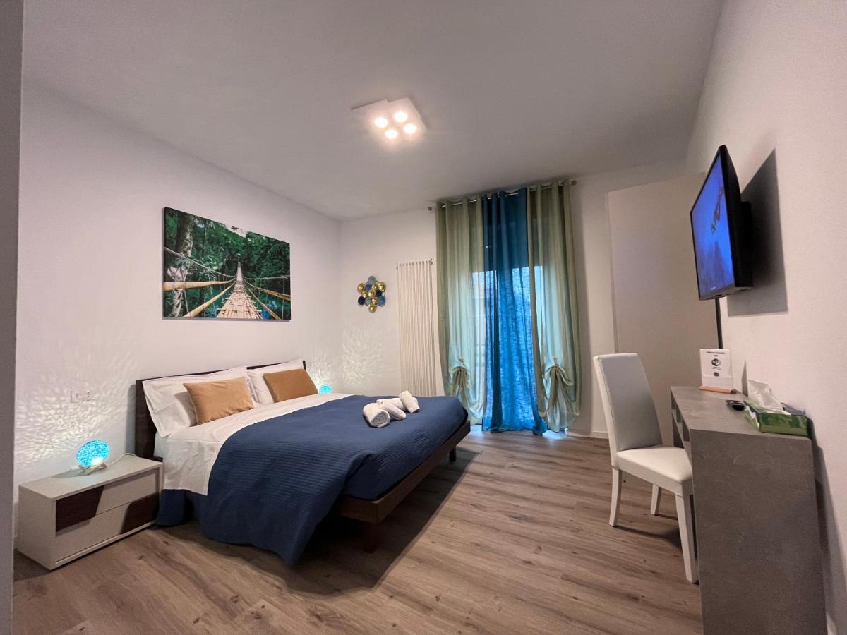 Verona Rooms 109 ภายนอก รูปภาพ