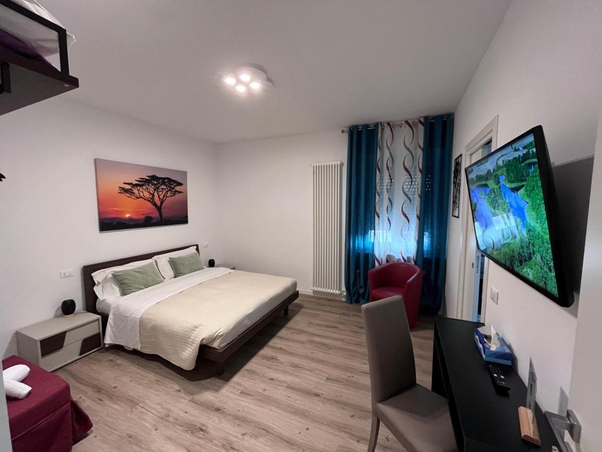 Verona Rooms 109 ภายนอก รูปภาพ