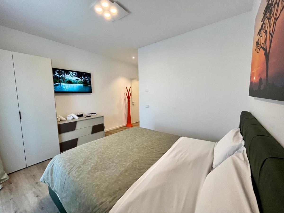 Verona Rooms 109 ภายนอก รูปภาพ